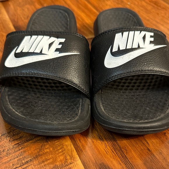 Nike‎ Benassi JDI Slides – Women’s 6, Black/White, Comfort Sandals Slides - Picture 3 of 6